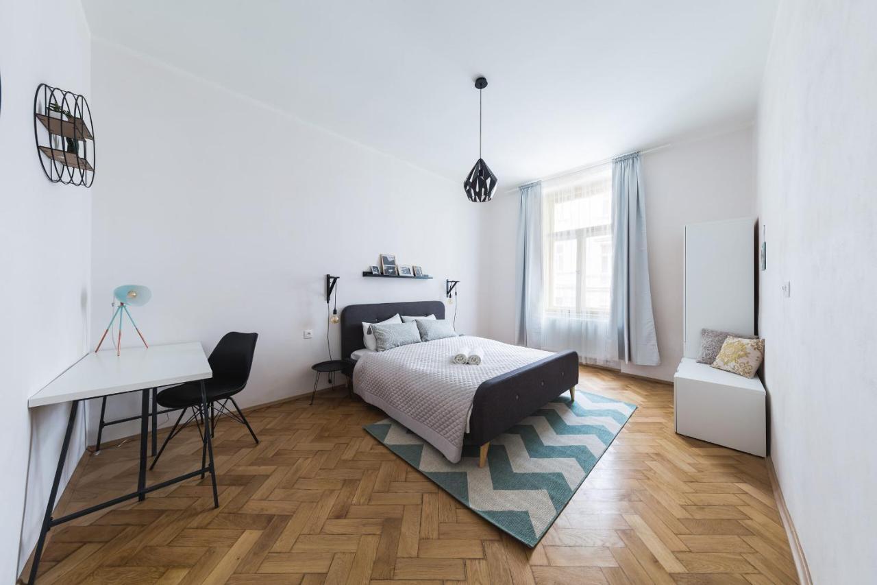 Apartment Boheme Three Prague